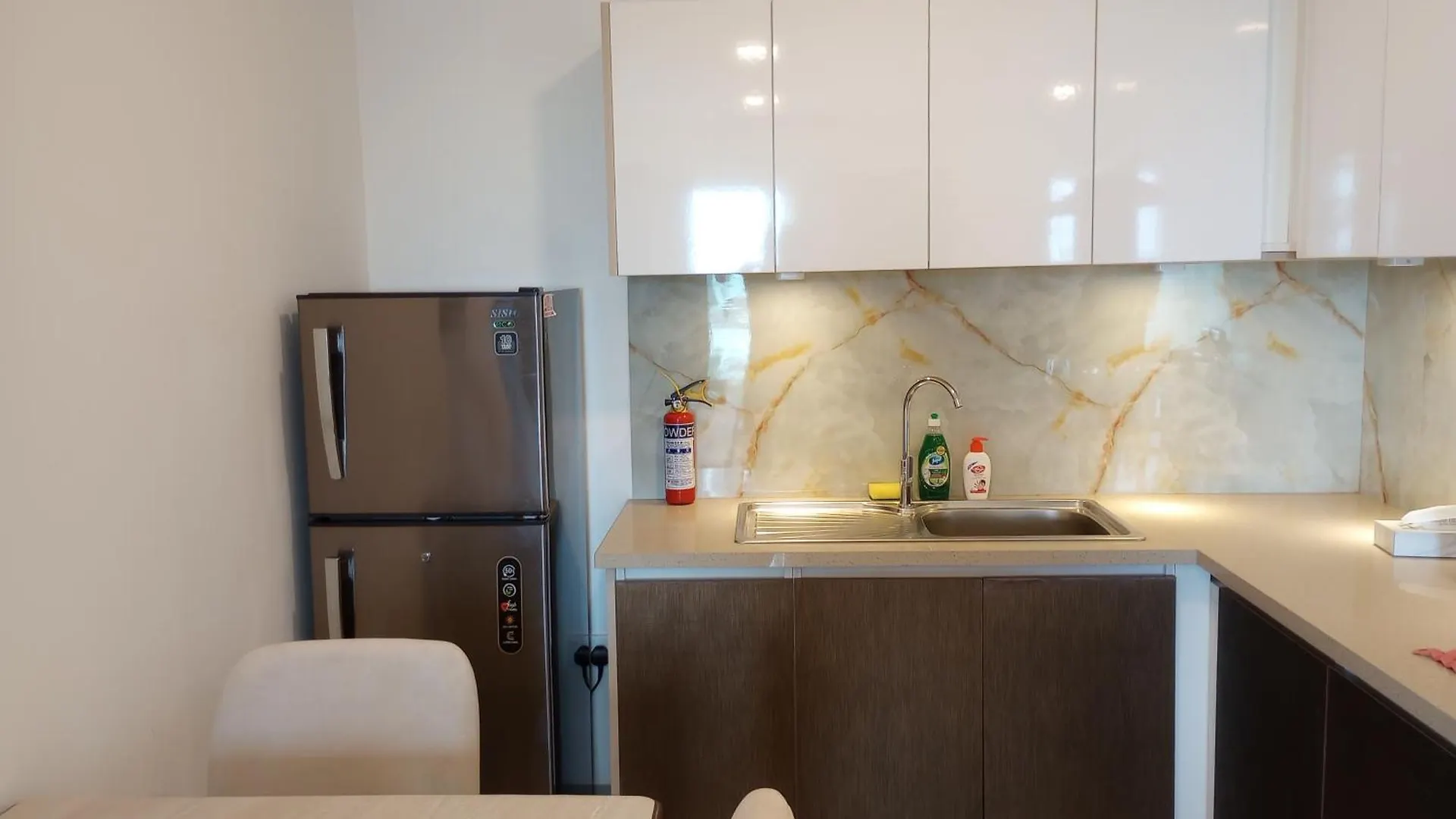 Ocean Breeze - Waves Luxury Condo Negombo 0*,